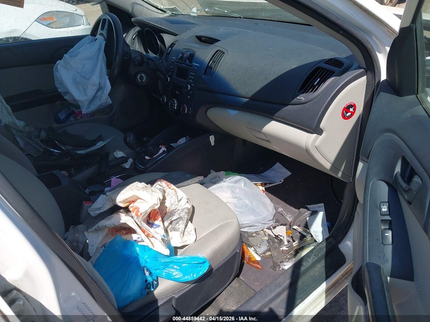 2012 Kia Forte VIN KNAFU4A22C5614221 IAAI salvage auction — FRONT END, Clear (Virginia), sold $350 on 2026-07-24 (photo 5)