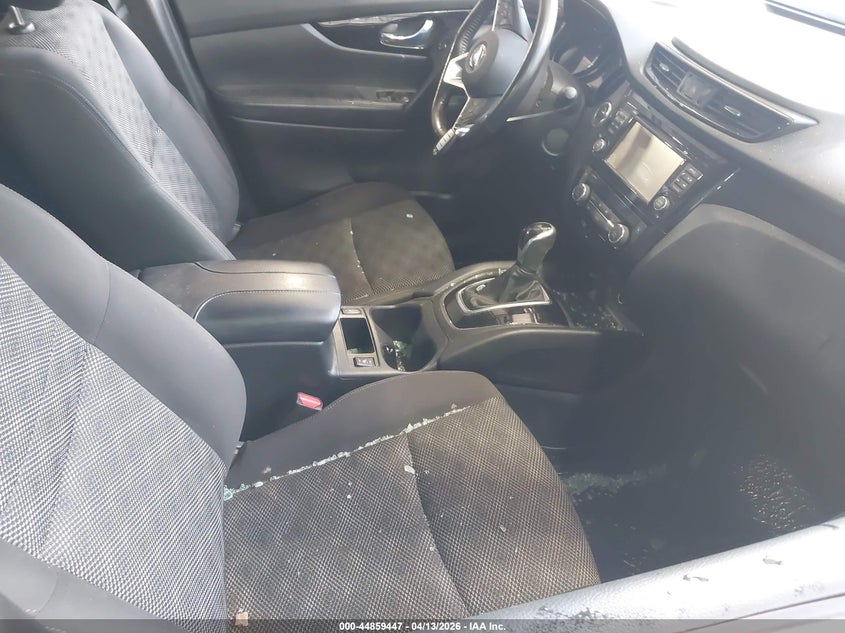2018 Nissan Rogue VIN JN1BJ1CR1JW204653 IAAI salvage auction — SIDE, Wait Title, sold $1,750 on 2026-07-16 (photo 5)