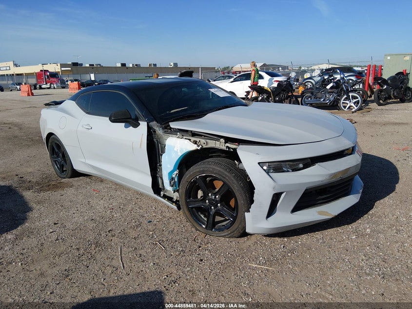 2017 Chevrolet Camaro VIN 1G1FB1RX9H0102282 IAAI salvage auction — RIGHT FRONT, Wait Title, sold $3,600 on 2026-07-09 (photo 1)