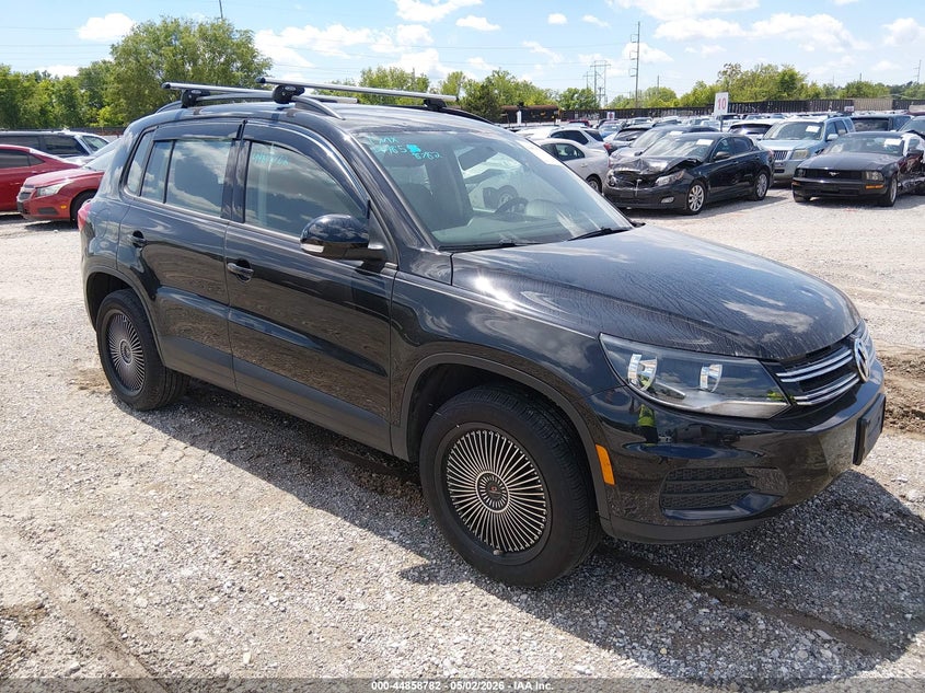 2017 Volkswagen Tiguan VIN WVGBV7AX2HK054412 IAAI salvage auction — RIGHT REAR, Repossessed (Missouri), sold $775 on 2026-07-13 (photo 1)