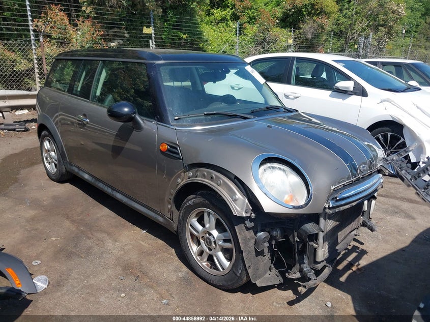 2013 Mini Clubman VIN WMWZF3C58DT571283 IAAI salvage auction — FRONT END, Wait Title, sold $375 on 2026-08-06 (photo 1)