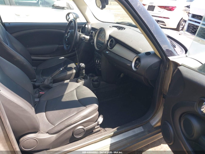 2013 Mini Clubman VIN WMWZF3C58DT571283 IAAI salvage auction — FRONT END, Wait Title, sold $375 on 2026-08-06 (photo 5)
