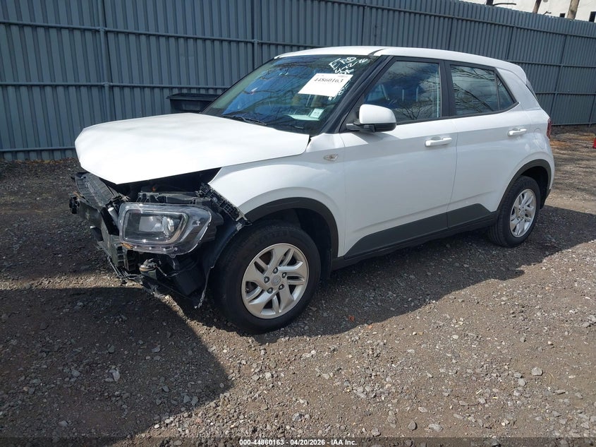 2022 Hyundai Venue VIN KMHRB8A33NU133825 IAAI salvage auction — FRONT & REAR, Salvage Title, sold $1,550 on 2026-07-29 (photo 2)