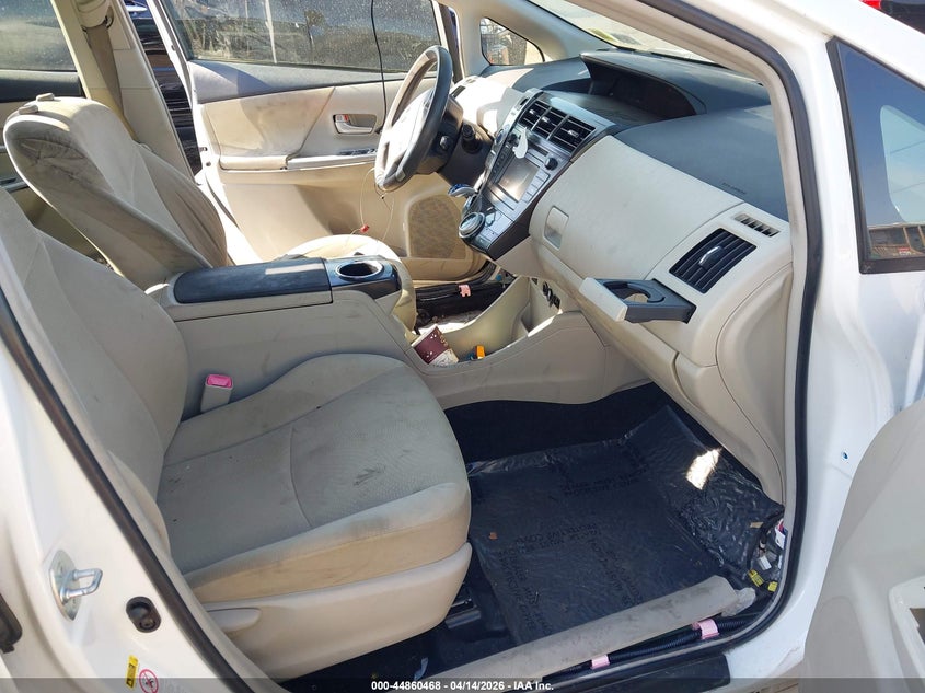 2013 Toyota Prius v VIN JTDZN3EU4D3187947 IAAI salvage auction — SIDE, Wait Title, sold $25 on 2026-07-21 (photo 5)