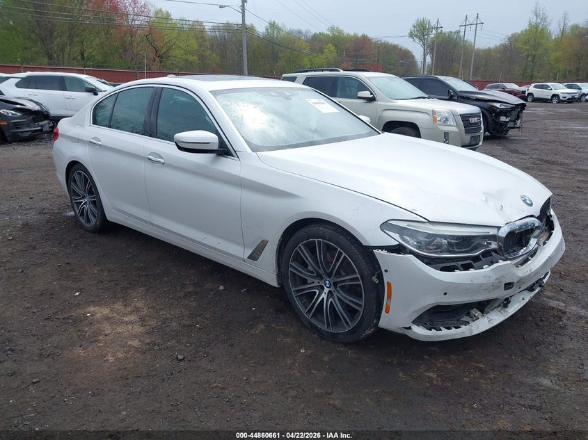 2017 BMW 5er VIN WBAJE5C38HG917034 — IAAI salvage auction photo