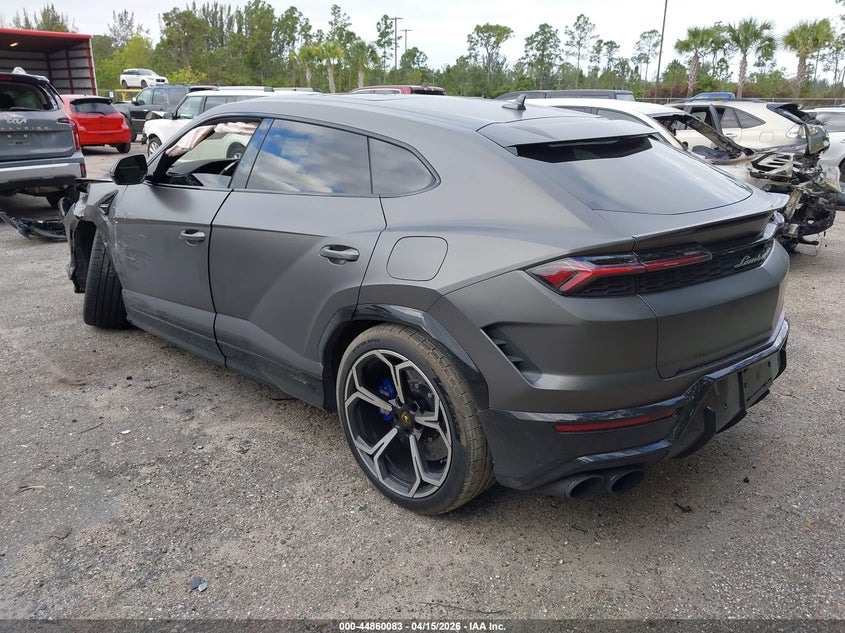 2025 Lamborghini Urus VIN ZPBUD6ZL5SLA38792 IAAI salvage auction — LEFT SIDE, Salvage Title, sold $187,500 on 2026-07-06 (photo 3)