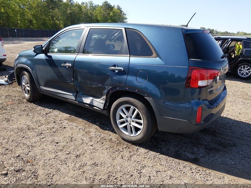 2015 Kia Sorento VIN 5XYKT3A65FG567344 IAAI salvage auction — SIDE, Clear (South Carolina), sold $1,625 on 2026-07-08 (photo 3)