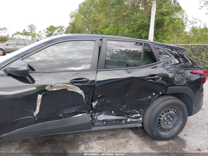 2024 Chevrolet Trax VIN KL77LFE28RC123038 IAAI salvage auction — RIGHT SIDE, Wait Title, sold $5,525 on 2026-07-13 (photo 6)