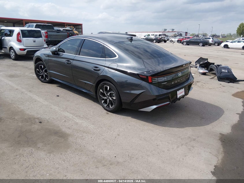 2025 Hyundai Sonata VIN KMHL64JA4SA449023 IAAI salvage auction — RIGHT FRONT, Wait Title, sold $8,150 on 2026-07-14 (photo 3)