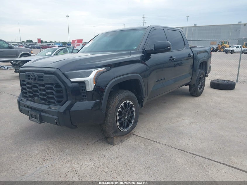 2022 Toyota Tundra VIN 5TFLA5AB0NX006158 IAAI salvage auction — RIGHT FRONT, Original (Texas), sold $15,450 on 2026-07-09 (photo 2)