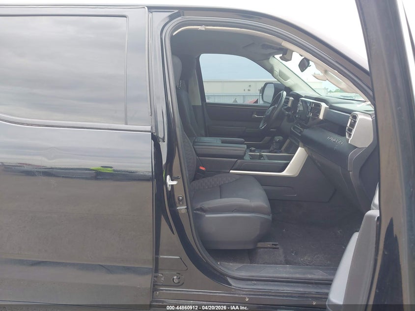 2022 Toyota Tundra VIN 5TFLA5AB0NX006158 IAAI salvage auction — RIGHT FRONT, Original (Texas), sold $15,450 on 2026-07-09 (photo 5)