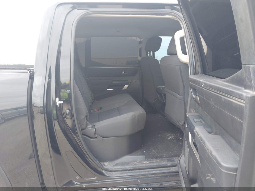 2022 Toyota Tundra VIN 5TFLA5AB0NX006158 IAAI salvage auction — RIGHT FRONT, Original (Texas), sold $15,450 on 2026-07-09 (photo 8)
