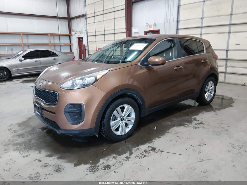 2018 Kia Sportage VIN KNDPM3AC2J7445927 IAAI salvage auction — RIGHT SIDE, Wait Title, sold $2,050 on 2026-07-10 (photo 2)