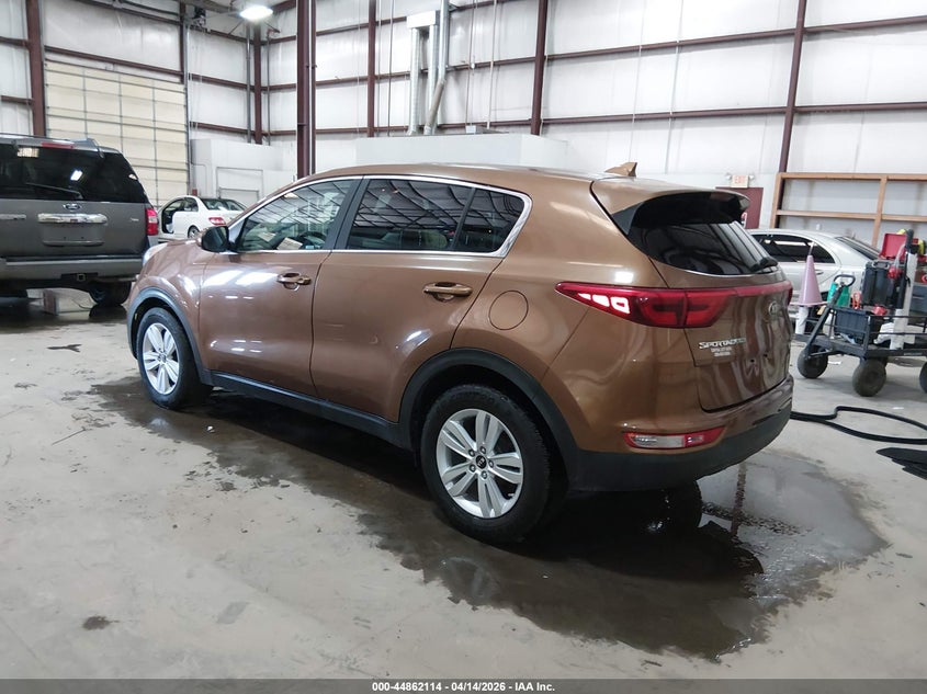 2018 Kia Sportage VIN KNDPM3AC2J7445927 IAAI salvage auction — RIGHT SIDE, Wait Title, sold $2,050 on 2026-07-10 (photo 3)