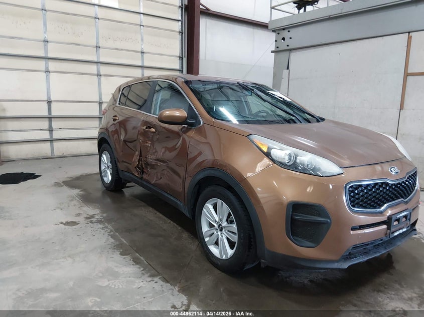 2018 Kia Sportage VIN KNDPM3AC2J7445927 IAAI salvage auction — RIGHT SIDE, Wait Title, sold $2,050 on 2026-07-10 (photo 6)