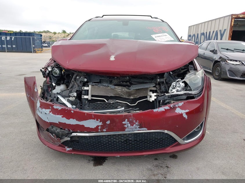2019 Chrysler Pacifica VIN 2C4RC1BG2KR624745 IAAI salvage auction — FRONT END, Original (Texas), sold $3,050 on 2026-07-09 (photo 6)