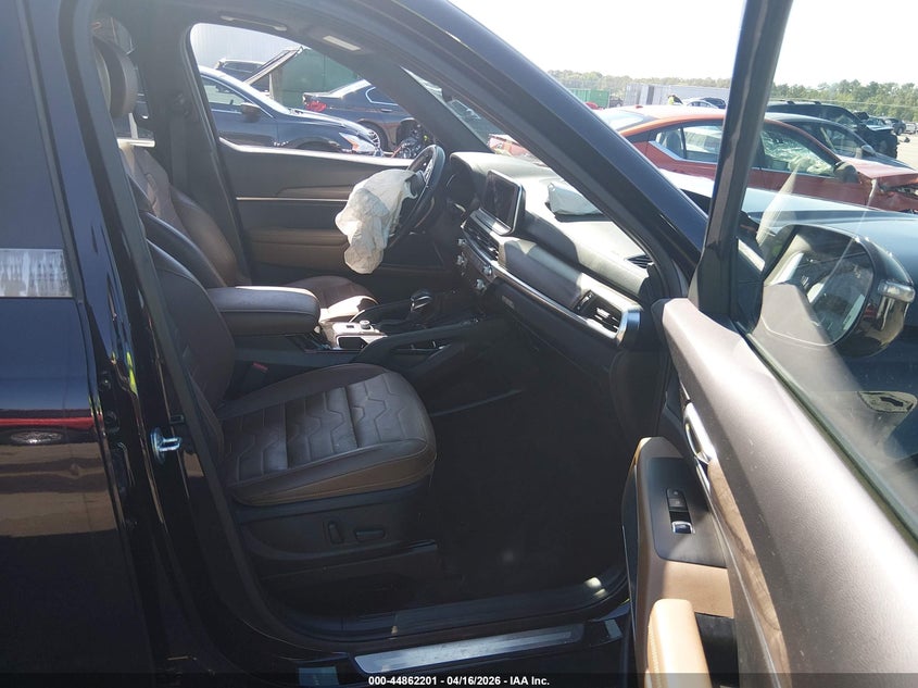 2022 Kia Telluride VIN 5XYP5DHC1NG226815 IAAI salvage auction — LEFT FRONT, Salvage (South Carolina), sold $4,650 on 2026-07-08 (photo 5)