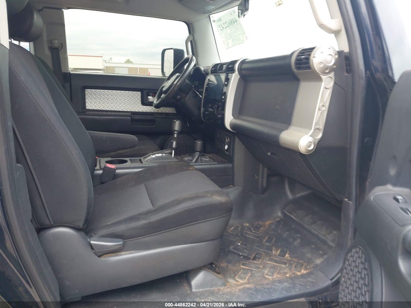 2007 Toyota Fj cruiser VIN JTEBU11F670064765 IAAI salvage auction — FRONT END, Clear (Oklahoma), sold $3,200 on 2026-07-15 (photo 5)