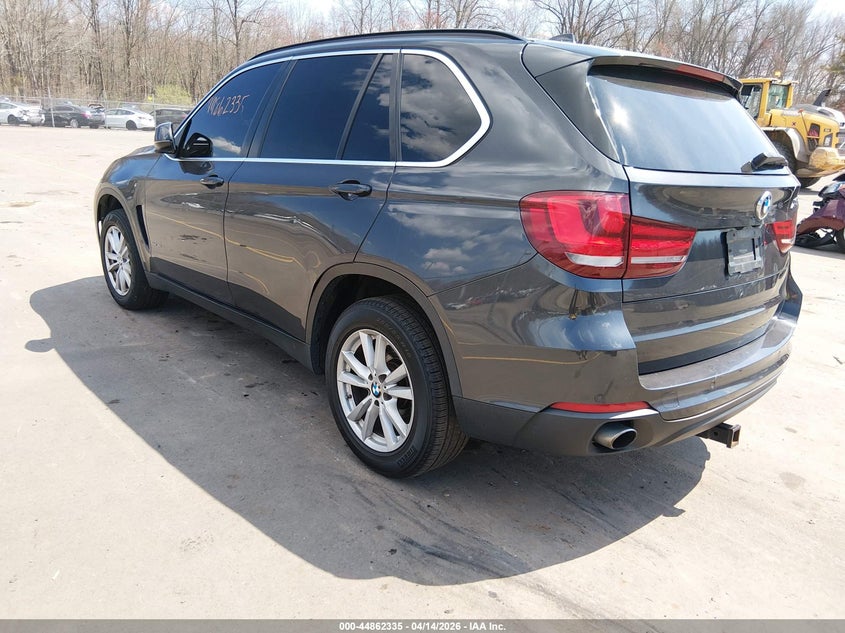 2015 BMW X5 VIN 5UXKR0C55F0P03901 IAAI salvage auction — SIDE, Wait Title, sold $3,550 on 2026-07-12 (photo 3)
