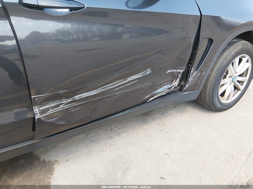 2015 BMW X5 VIN 5UXKR0C55F0P03901 IAAI salvage auction — SIDE, Wait Title, sold $3,550 on 2026-07-12 (photo 6)