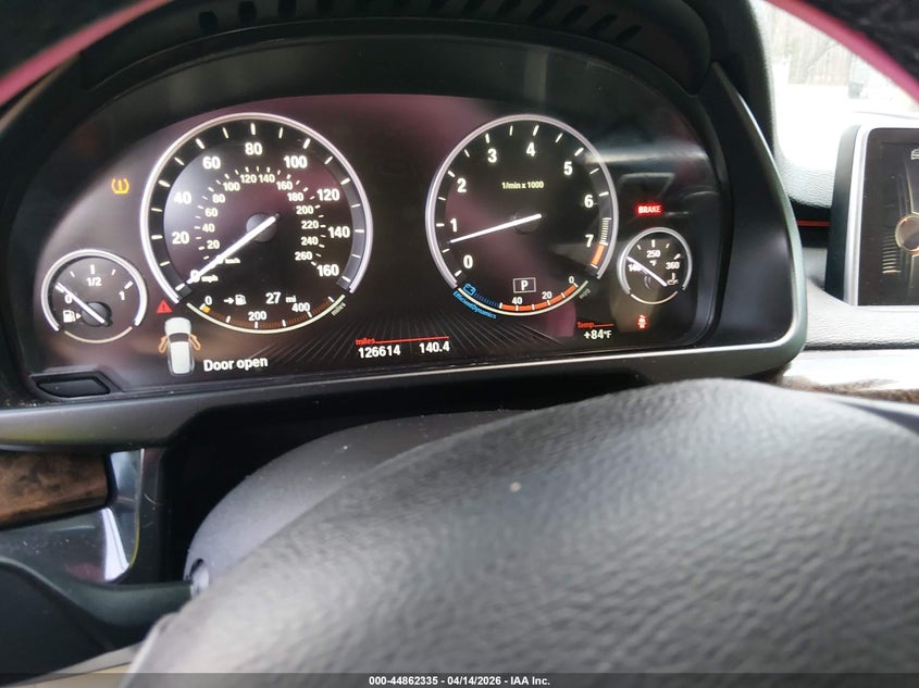 2015 BMW X5 VIN 5UXKR0C55F0P03901 IAAI salvage auction — SIDE, Wait Title, sold $3,550 on 2026-07-12 (photo 7)