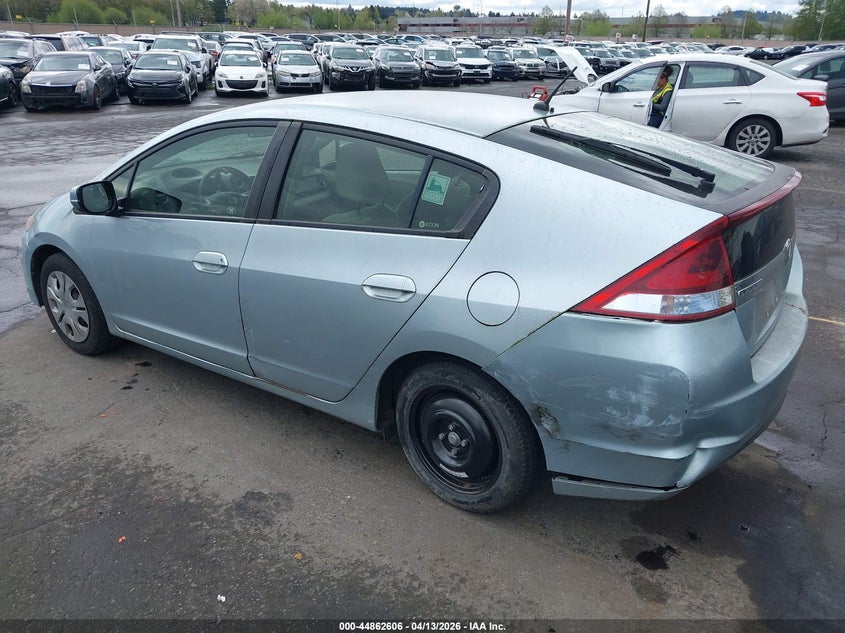 2013 Honda Insight VIN JHMZE2H54DS003173 IAAI salvage auction — RIGHT SIDE, Salvage (Oregon), sold $1,350 on 2026-07-09 (photo 3)