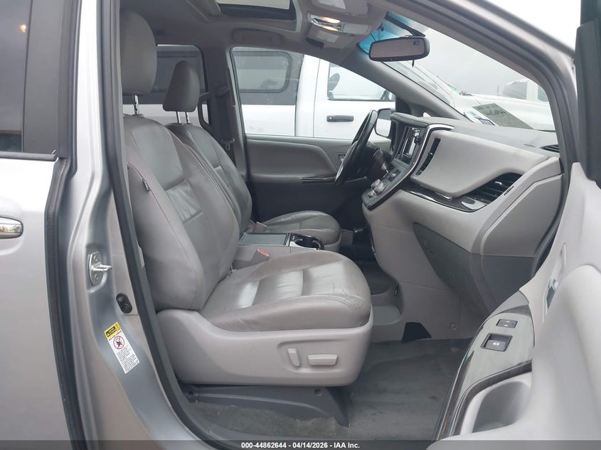 2016 Toyota Sienna VIN 5TDYK3DC8GS692485 IAAI salvage auction — LEFT FRONT, Original (Texas), sold $4,500 on 2026-07-07 (photo 5)