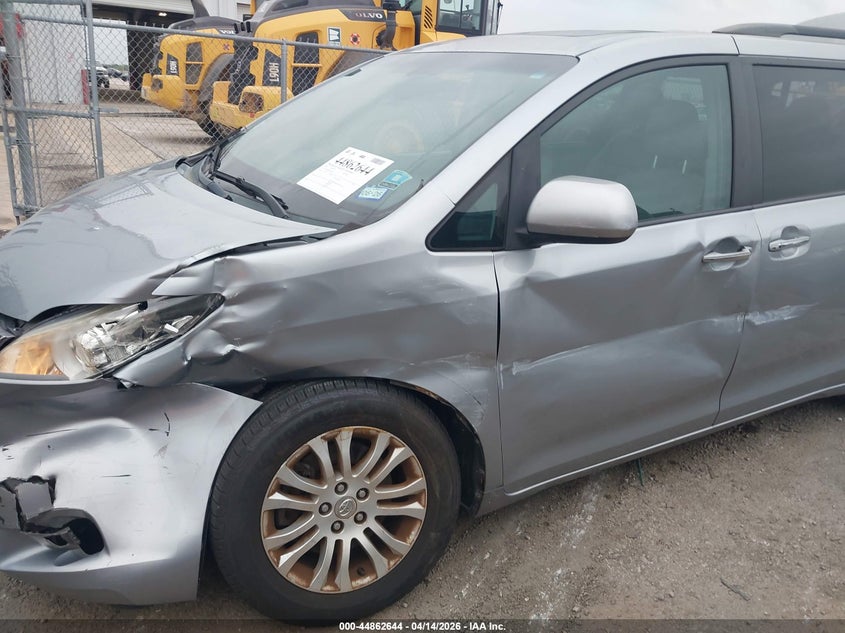 2016 Toyota Sienna VIN 5TDYK3DC8GS692485 IAAI salvage auction — LEFT FRONT, Original (Texas), sold $4,500 on 2026-07-07 (photo 6)