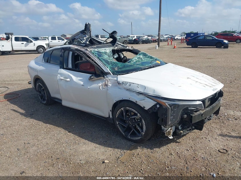 2025 Kia K4 VIN 3KPFW4DE6SE094000 IAAI salvage auction — ROLLOVER, Wait Title, sold $1,650 on 2026-08-01 (photo 1)