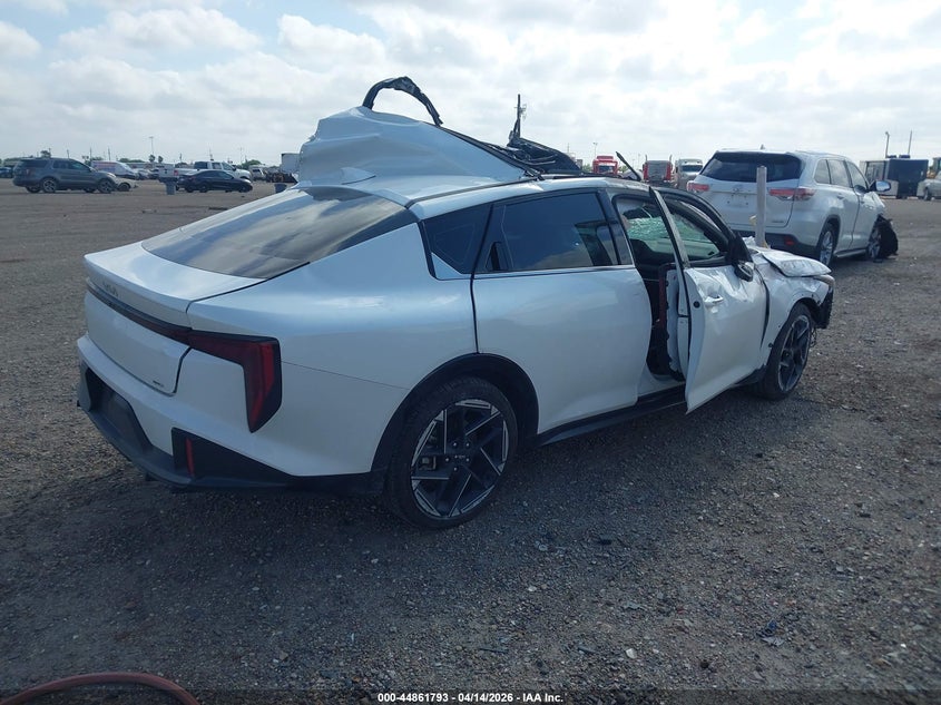 2025 Kia K4 VIN 3KPFW4DE6SE094000 IAAI salvage auction — ROLLOVER, Wait Title, sold $1,650 on 2026-08-01 (photo 4)