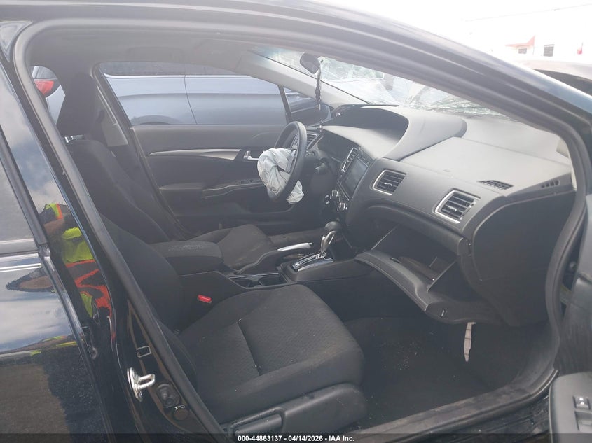 2015 Honda Civic VIN 19XFB2F82FE015516 IAAI salvage auction — FRONT END, Wait Title, sold $925 on 2026-08-23 (photo 5)
