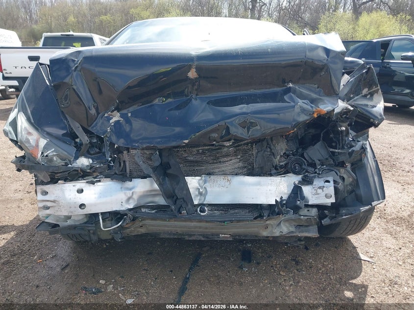 2015 Honda Civic VIN 19XFB2F82FE015516 IAAI salvage auction — FRONT END, Wait Title, sold $925 on 2026-08-23 (photo 6)