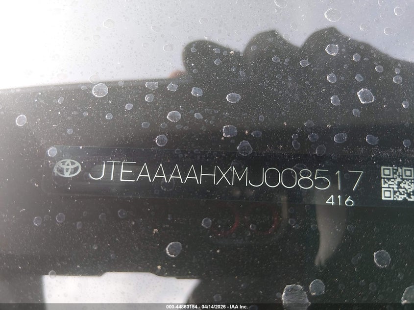 2021 Toyota Venza VIN JTEAAAAHXMJ008517 IAAI salvage auction — HAIL, Wait Title, sold $14,000 on 2026-07-29 (photo 9)