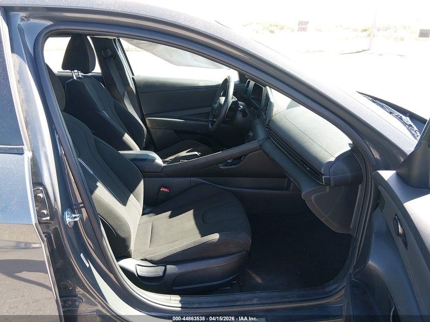 2025 Hyundai Elantra VIN KMHLM4DG2SU978166 IAAI salvage auction — LEFT SIDE, Wait Title, sold $6,225 on 2026-07-08 (photo 5)