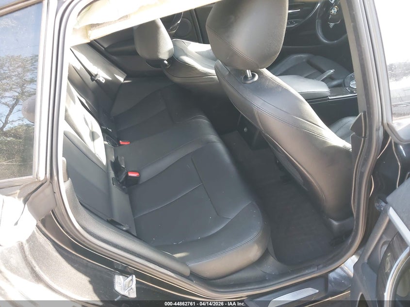 2015 BMW 4 series VIN WBA4A5C55FG052238 IAAI salvage auction — FRONT END, Wait Title, sold $550 on 2026-07-22 (photo 8)