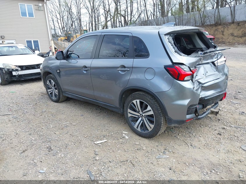 2024 Mitsubishi Outlander VIN JA4ARUAU6RU002080 IAAI salvage auction — REAR END, Salvage (West Virginia), sold $5,600 on 2026-07-07 (photo 3)