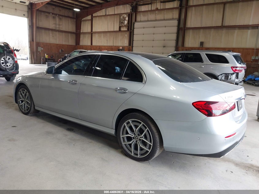 2021 Mercedes-benz E-klasse VIN W1KZF8EB8MA880174 IAAI salvage auction — REAR END, Wait Title, sold $7,800 on 2026-07-22 (photo 3)