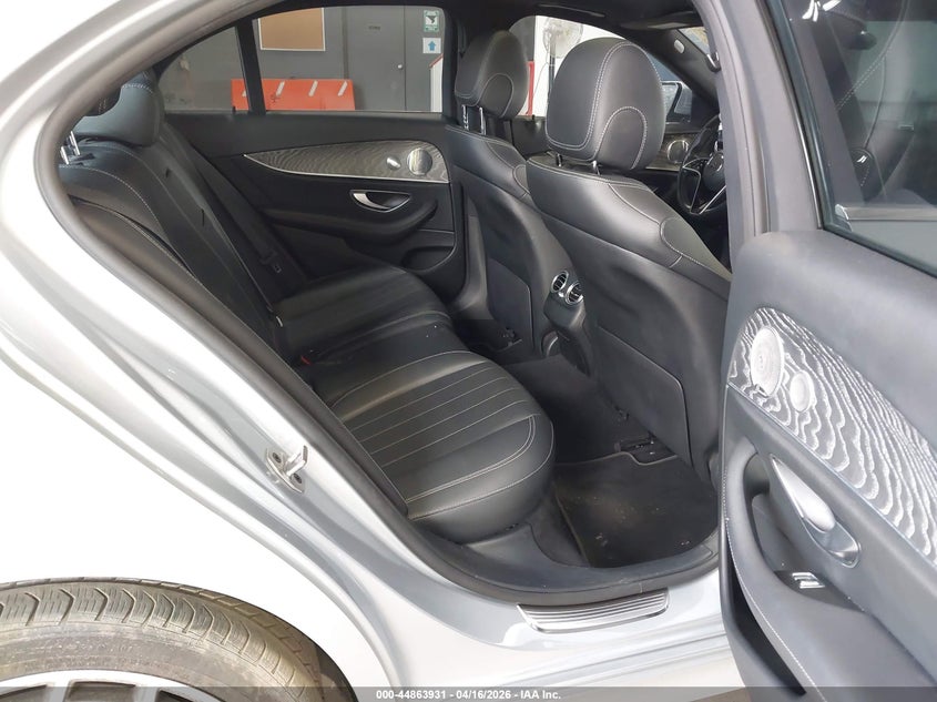 2021 Mercedes-benz E-klasse VIN W1KZF8EB8MA880174 IAAI salvage auction — REAR END, Wait Title, sold $7,800 on 2026-07-22 (photo 8)