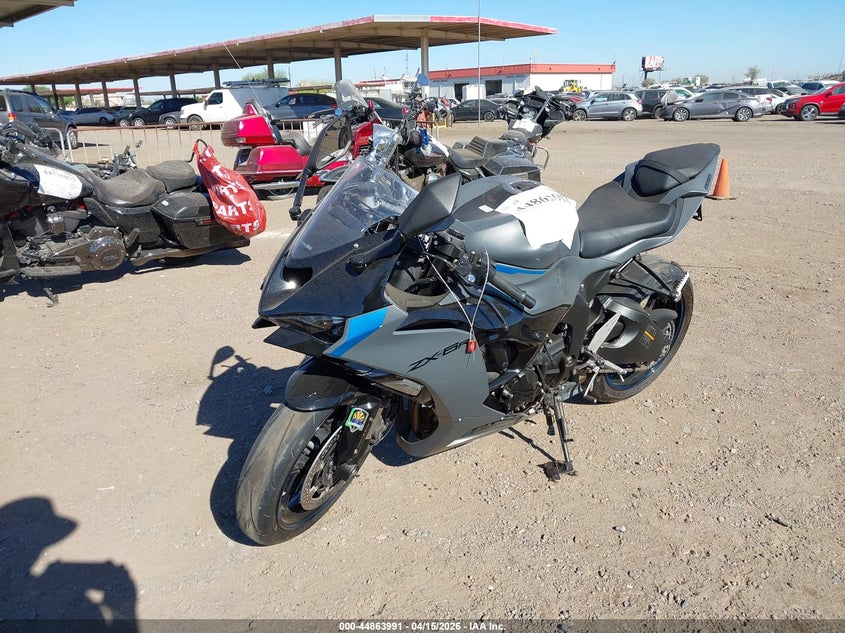 2025 Kawasaki Zx VIN JKBZXJJ13SA023940 IAAI salvage auction — FRONT END, Wait Title, sold $2,000 on 2026-07-29 (photo 2)