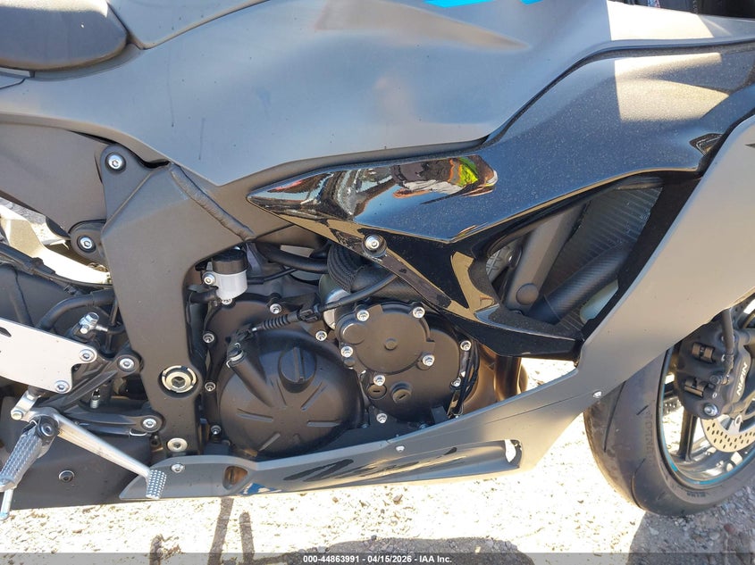 2025 Kawasaki Zx VIN JKBZXJJ13SA023940 IAAI salvage auction — FRONT END, Wait Title, sold $2,000 on 2026-07-29 (photo 8)