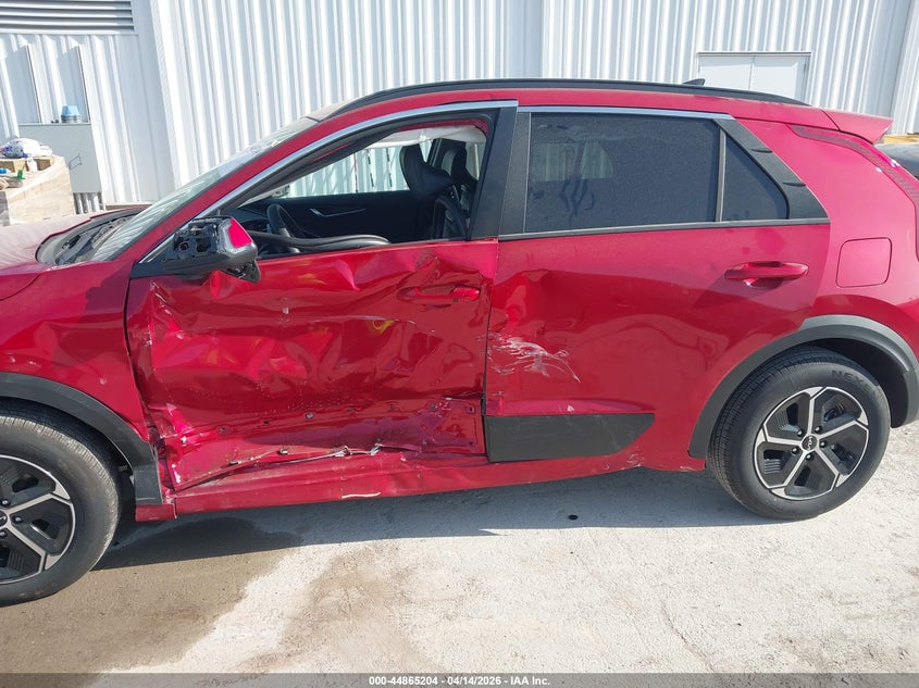 2025 Kia Niro VIN KNDCR3LE7S5292330 IAAI salvage auction — LEFT SIDE, Salvage (Illinois), sold $8,700 on 2026-07-07 (photo 6)