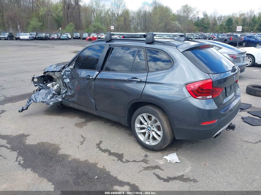 2015 BMW X1 VIN WBAVL1C55FVY41430 IAAI salvage auction — LEFT & RIGHT, Salvage Title, sold $25 on 2026-07-30 (photo 3)