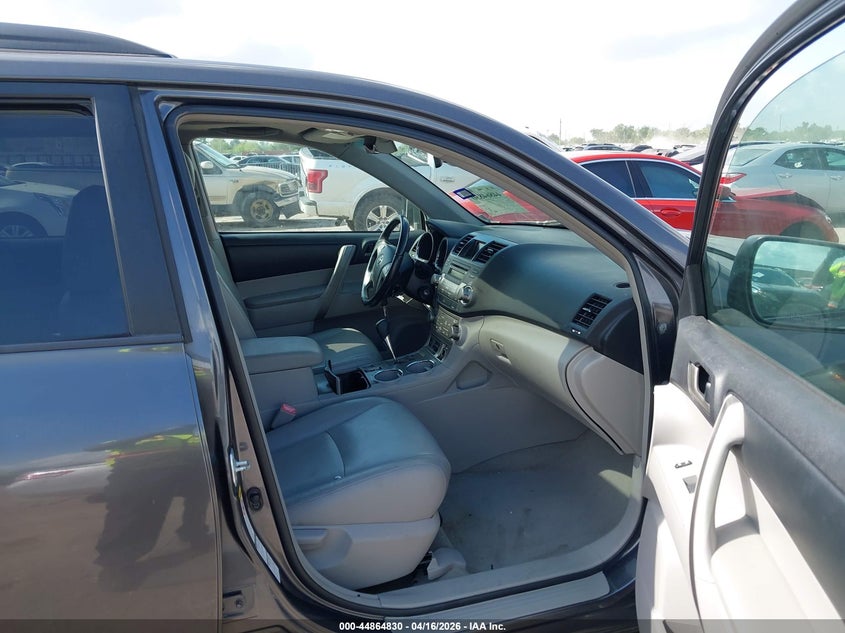 2010 Toyota Highlander VIN 5TDJK3EH2AS009876 IAAI salvage auction — LEFT FRONT, Original (Texas), sold $3,050 on 2026-07-15 (photo 5)