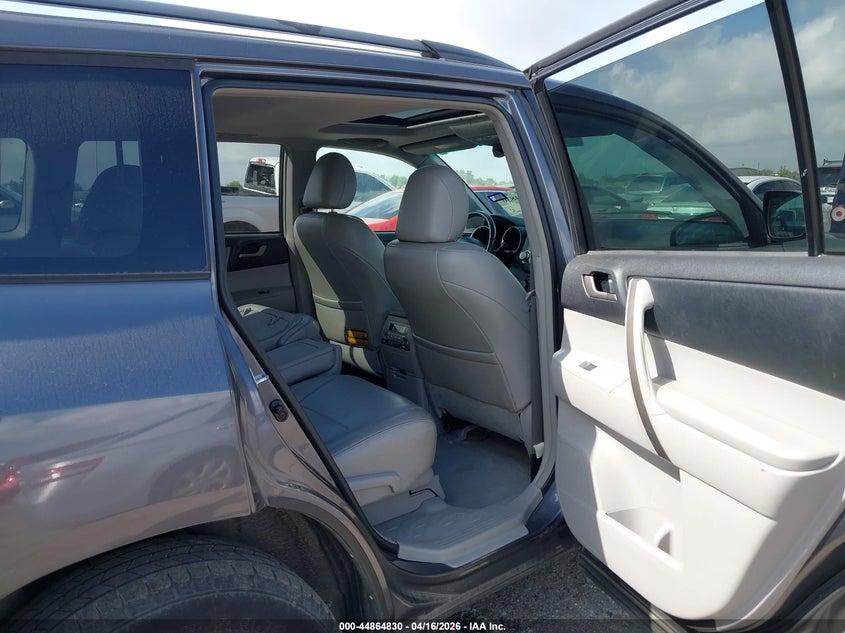 2010 Toyota Highlander VIN 5TDJK3EH2AS009876 IAAI salvage auction — LEFT FRONT, Original (Texas), sold $3,050 on 2026-07-15 (photo 8)