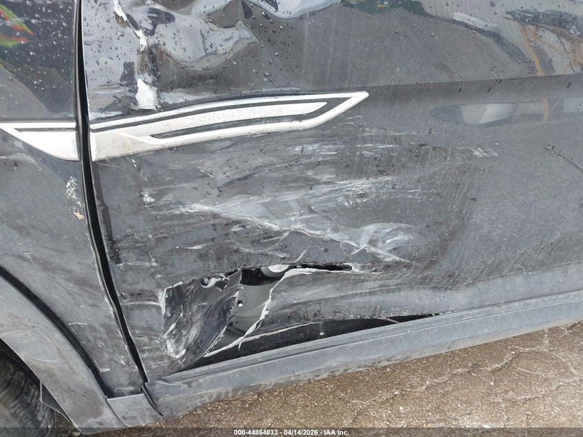 2021 Volkswagen Atlas cross sport VIN 1V2DC2CA3MC215268 IAAI salvage auction — LEFT SIDE, Salvage Title, sold $7,500 on 2026-07-28 (photo 6)