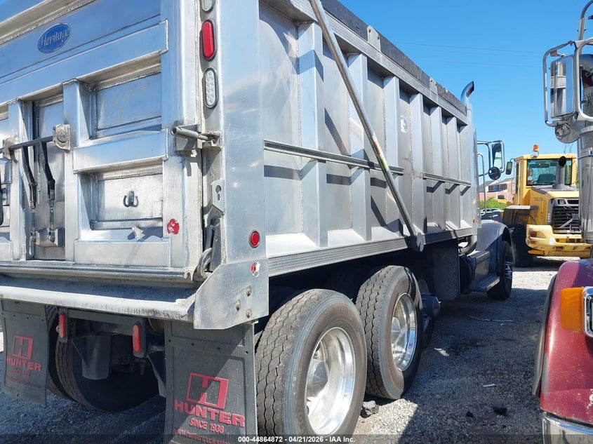 2016 Peterbilt 365 VIN 1NPSXPEX8GD293659 IAAI salvage auction — BURN, Salvage (Pennsylvania), sold $24,050 on 2026-07-08 (photo 4)