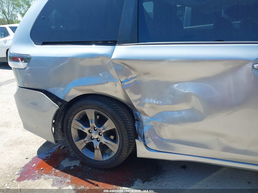 2016 Toyota Sienna VIN 5TDXK3DC9GS749935 IAAI salvage auction — RIGHT REAR, Clear (Kansas), sold $3,400 on 2026-07-15 (photo 6)
