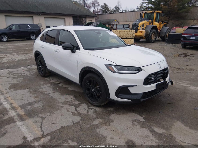 2026 Honda Hr-v VIN 3CZRZ2H58TM743512 IAAI salvage auction — FRONT END, Wait Title, sold $8,000 on 2026-07-29 (photo 1)