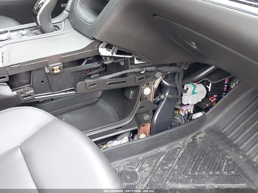 2020 Cadillac Xt6 VIN 1GYKPGRS5LZ136734 IAAI salvage auction — ELECTRICAL, Salvage Title, sold $8,200 on 2026-07-21 (photo 6)