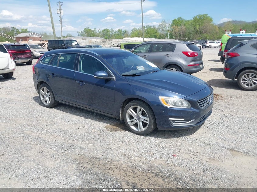 2015 Volvo V60 VIN YV140MEK3F1222032 IAAI salvage auction — REAR END, Wait Title, sold $1,000 on 2026-08-07 (photo 1)